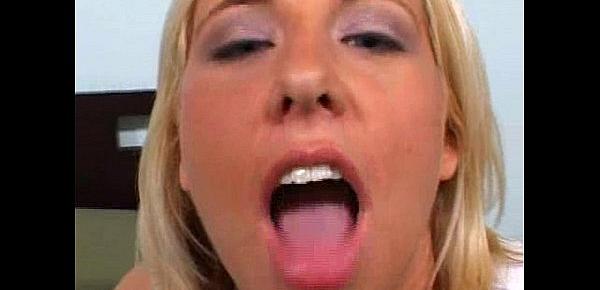  Georgia Peach loves to swallow